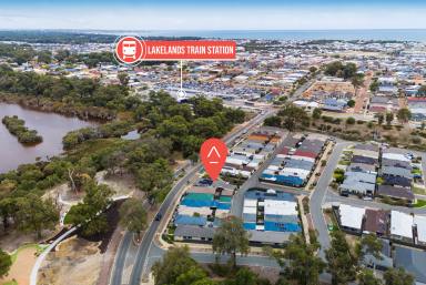 House For Sale - WA - Lakelands - 6180 - LAKELANDS SPECIAL !!  (Image 2)