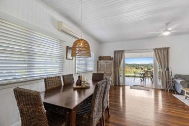 House For Sale - QLD - Monkland - 4570 - RENOVATED HOME WITH SWEEPING VIEWS TO THE MARY VALLEY  (Image 2)