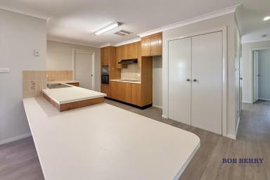 House For Lease - NSW - Dubbo - 2830 - Fantastic location, just moments from shopping, public transport, schools, and the Botanical Gardens.  (Image 2)