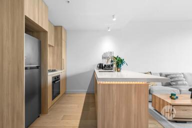 Apartment For Sale - VIC - Frankston - 3199 - Stylish Apartment Living in the Heart of Frankston  (Image 2)