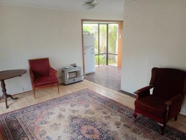 House For Sale - WA - Shoalwater - 6169 - Opportunity Only Knocks Once!!!  (Image 2)