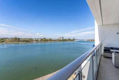 Apartment For Sale - WA - Mandurah - 6210 - FRONT ROW MANDURAH MARINA  (Image 2)