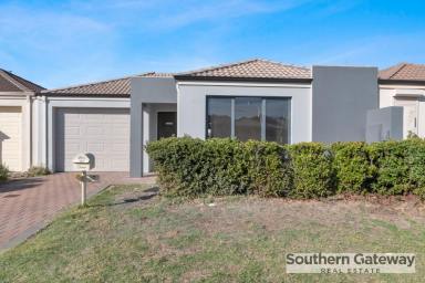 House For Lease - WA - Kwinana Town Centre - 6167 - CONVENIENT & LOW-MAINTENANCE LIVING IN THE HEART OF KWINANA TOWN CENTRE  (Image 2)