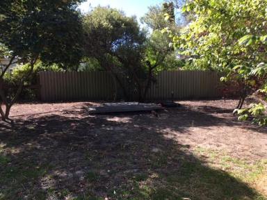 House For Lease - WA - Busselton - 6280 - Your Cozy Retreat Awaits!  (Image 2)