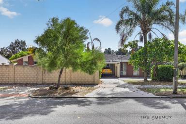 House For Sale - WA - Riverton - 6148 - Attention Investors, Developers & Builders!  (Image 2)