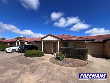 House For Sale - QLD - Kingaroy - 4610 - Tidy Villa in quiet complex  (Image 2)