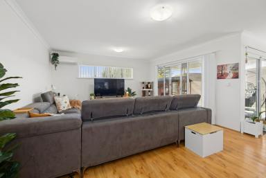 House For Sale - WA - Coodanup - 6210 - A Peaceful Waterside Escape in Coodanup  (Image 2)