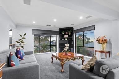 House For Sale - VIC - Langwarrin - 3910 - Resort-style Living with Home Business Potential  (Image 2)