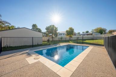 House For Sale - NSW - Buronga - 2739 - COMPLETE FAMILY PACKAGE  (Image 2)