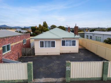 House For Sale - TAS - Ulverstone - 7315 - Dual Income Investment with 'General Business' Zoning - CBD Position (Image 2)