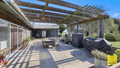 House For Sale - VIC - Fish Creek - 3959 - Family home in the heart of the Fish Creek hills.  (Image 2)