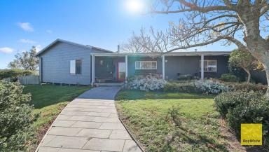 House For Sale - VIC - Fish Creek - 3959 - Family home in the heart of the Fish Creek hills.  (Image 2)