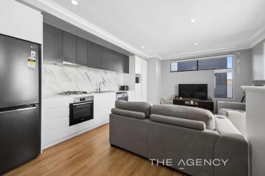 House For Sale - WA - Hamilton Hill - 6163 - Open Sunday 10:30am  (Image 2)