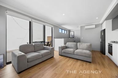 House For Sale - WA - Hamilton Hill - 6163 - Open Sat 3:30pm (Image 2)