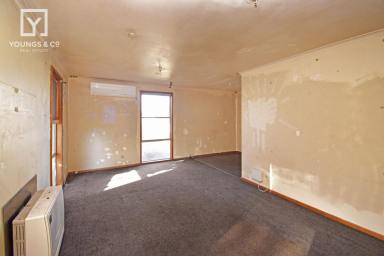 House For Sale - VIC - Mooroopna - 3629 - Renovation Opportunity – Ideal for Investors  (Image 2)