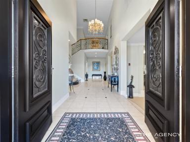 House For Sale - WA - Coogee - 6166 - Grand Coastal Residence | Luxury, Space & Multi-Generational Living  (Image 2)