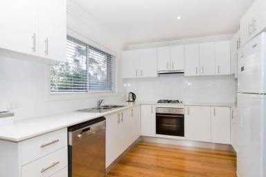 Townhouse For Lease - NSW - Kiama - 2533 - Comfortable Living with Space and Convenience  (Image 2)