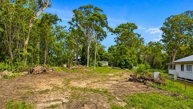 Residential Block For Sale - QLD - Macleay Island - 4184 - Prime Location & Ready to Build  (Image 2)