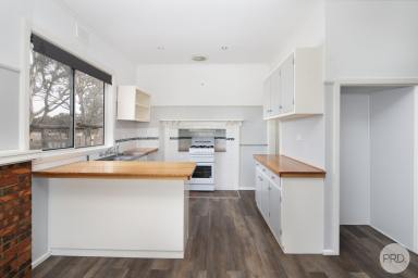 House For Sale - VIC - Lexton - 3352 - Lexton House & Land Opportunity of 6.50 Acres  (Image 2)