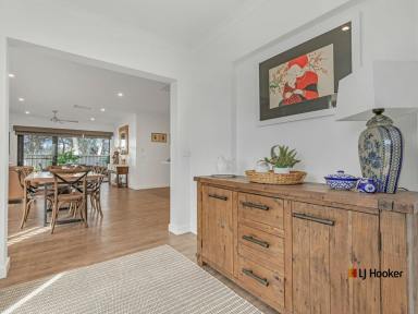 House For Sale - NSW - Moama - 2731 - A Hidden Haven: Modern Living Meets Nature in the Heart of Moama  (Image 2)