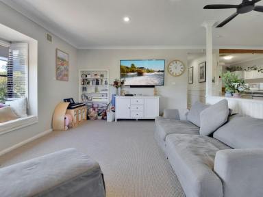 House For Sale - NSW - Young - 2594 - Large Family Home with Several Living Options  (Image 2)