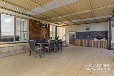 House For Sale - WA - Marangaroo - 6064 - THE ENTERTAINER!!  (Image 2)