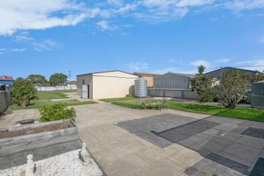 House For Sale - SA - Hayborough - 5211 - Live In, Invest, Holiday or Develop (STCC)  (Image 2)