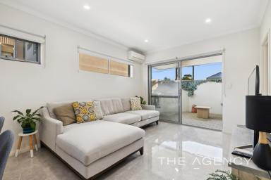 Apartment For Sale - WA - Glendalough - 6016 - Stylish Ground Floor Living!  (Image 2)