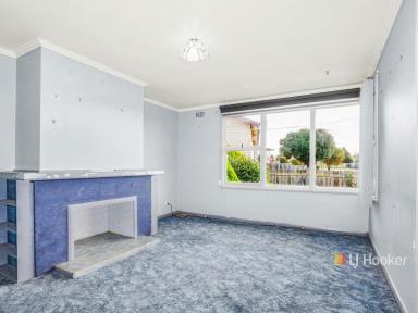 House For Sale - TAS - Devonport - 7310 - Starter Home or Investment  (Image 2)