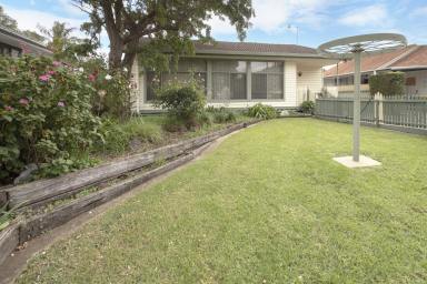 House For Sale - VIC - Swan Hill - 3585 - Quiet court location  (Image 2)