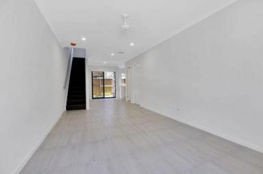 Townhouse For Sale - QLD - Morayfield - 4506 - 19/71 Amy street, Morayfield (Image 2)