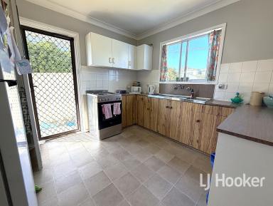 House For Sale - NSW - Inverell - 2360 - First homebuyer or Investor Alike  (Image 2)