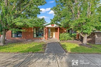 Unit Sold - VIC - Cranbourne - 3977 - Fantastic 3-Bedroom Opportunity - No Body Corporate  (Image 2)
