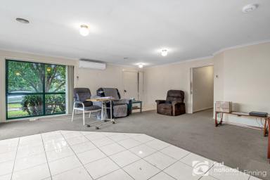 House For Sale - VIC - Cranbourne - 3977 - Fantastic 3-Bedroom Opportunity - No Body Corporate  (Image 2)