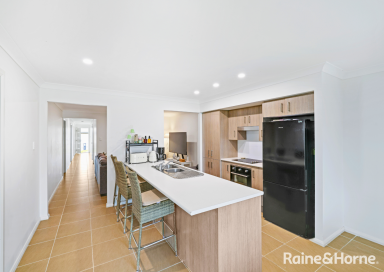 Duplex/Semi-detached For Lease - NSW - Nowra - 2541 - Light-Filled Living in Nowra  (Image 2)