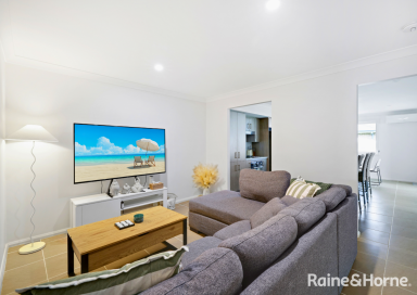 Duplex/Semi-detached For Lease - NSW - Nowra - 2541 - Light-Filled Living in Nowra  (Image 2)