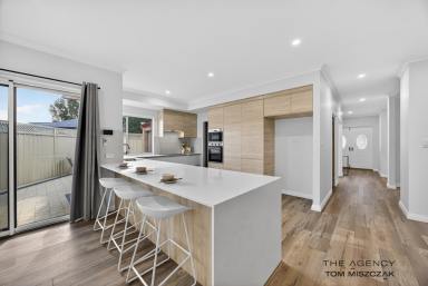 House For Sale - WA - Queens Park - 6107 - Stunning Family Residence on 577sqm of Land  (Image 2)