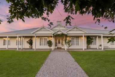 House For Sale - NSW - Mudgee - 2850 - LUXURY LIVING REDEFINED - 2,000SQM OF PURE ELEGANCE (Image 2)