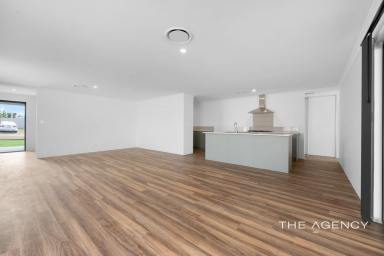 House For Sale - WA - Sunset Beach - 6530 - NOW SELLING - BRAND NEW NEVER LIVED IN 4x2 FAMILY HOME SUNSET BEACH  (Image 2)