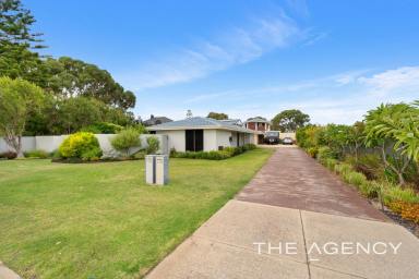 Villa For Sale - WA - Shoalwater - 6169 - A Little Coastal Soul  (Image 2)
