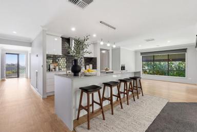 House For Sale - VIC - Kangaroo Flat - 3555 - Modern family living in a quiet Kangaroo Flat pocket  (Image 2)