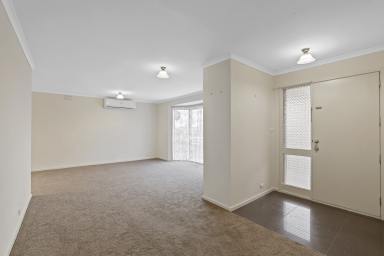 House For Sale - VIC - Warragul - 3820 - Affordable Living with Views and Big Backyard! (Image 2)