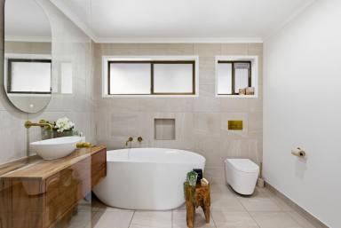House For Sale - VIC - Spring Gully - 3550 - Stylish family living backing onto nature in sought-after Spring Gully  (Image 2)