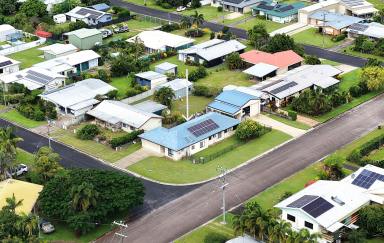 House For Sale - QLD - Cardwell - 4849 - Beachside 3 bedroom, 2 bathroom residence with large shed – space for caravans & boats  (Image 2)