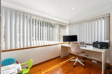 House For Sale - QLD - Mount Lofty - 4350 - Generous Space & Flexible Living in a Quiet Mount Lofty Position  (Image 2)