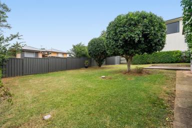 House For Sale - QLD - Mount Lofty - 4350 - Two living areas, Generous Space & Flexible Living in a Quiet Mount Lofty Position (Image 2)