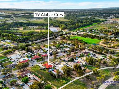 House For Sale - SA - Globe Derby Park - 5110 - Space, substance and lifestyle. The perfect family home. Rural freedom and city convenience. (Image 2)