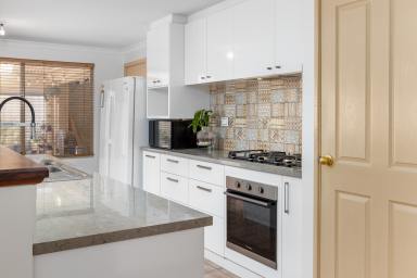 House For Sale - WA - Dalyellup - 6230 - Affordable Beachside Living at Its Best!  (Image 2)