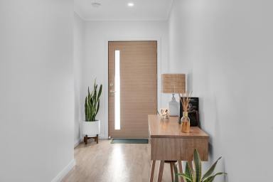 House For Sale - VIC - Mildura - 3500 - Spacious Family Living with Modern Comforts on 660sqm  (Image 2)