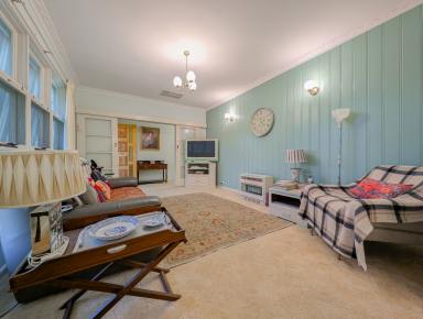 House For Sale - VIC - Kerang - 3579 - TOP SPOT  (Image 2)